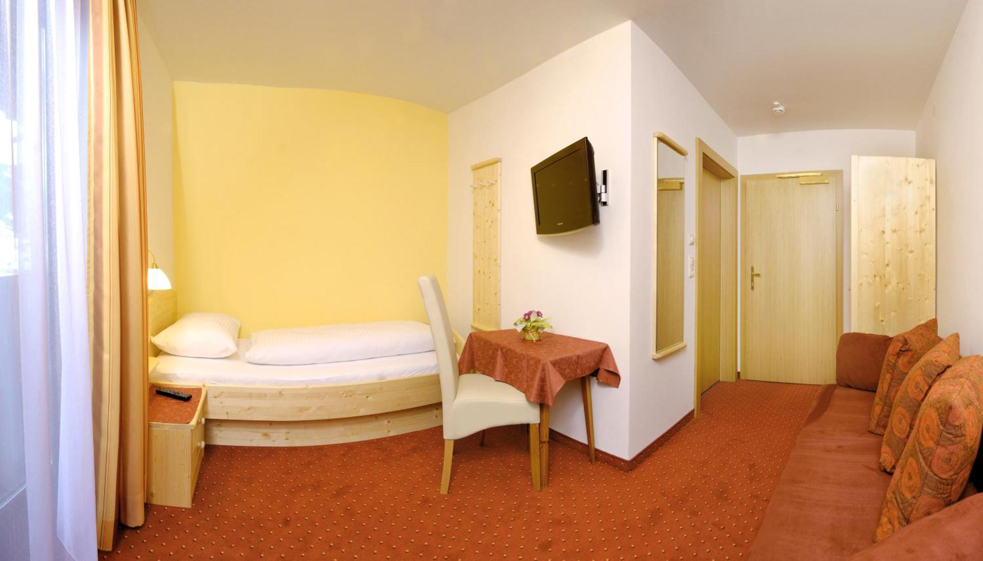 Hotel Platzwirt Раурис Екстериор снимка